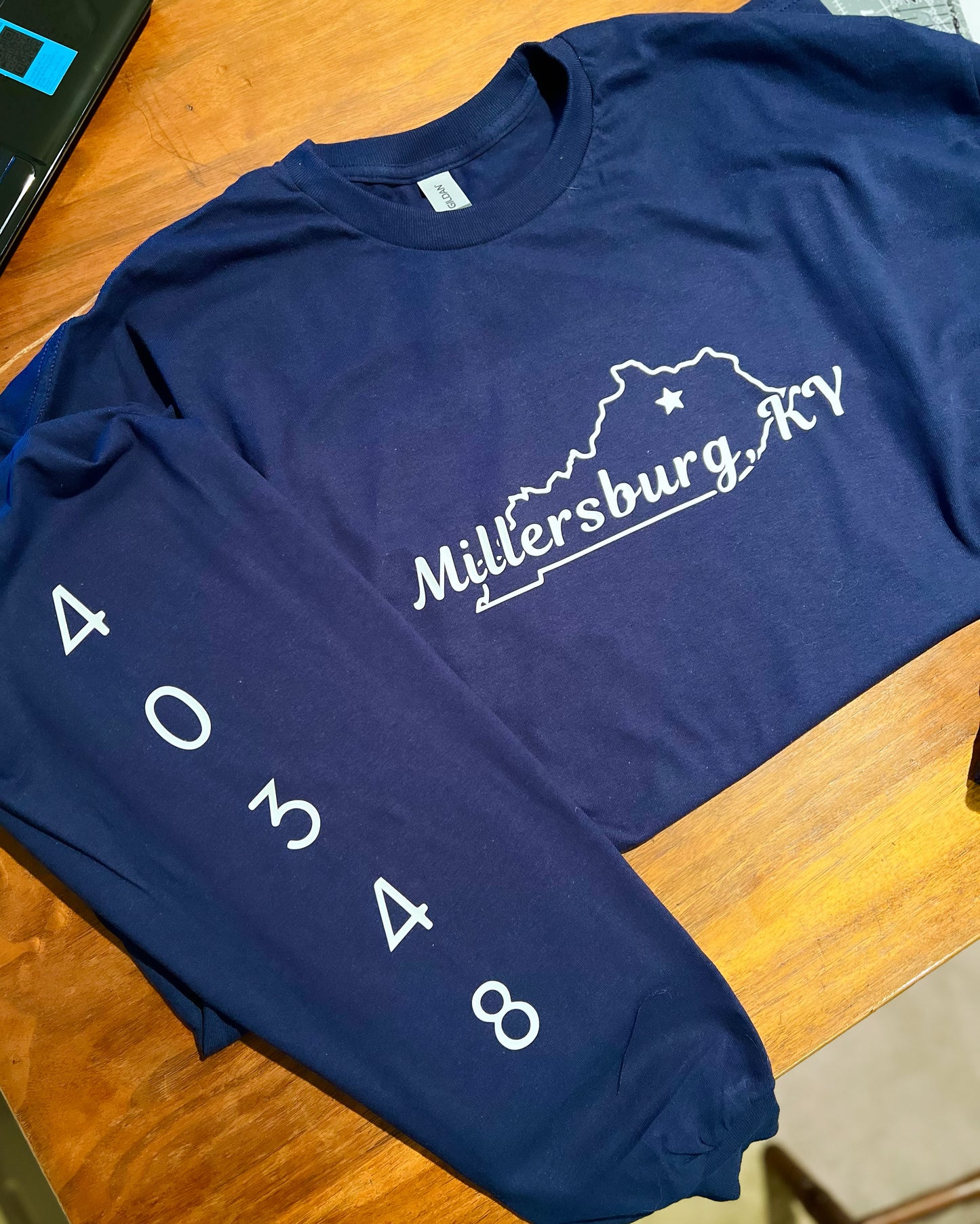 Millersburg Zip Sleeve
